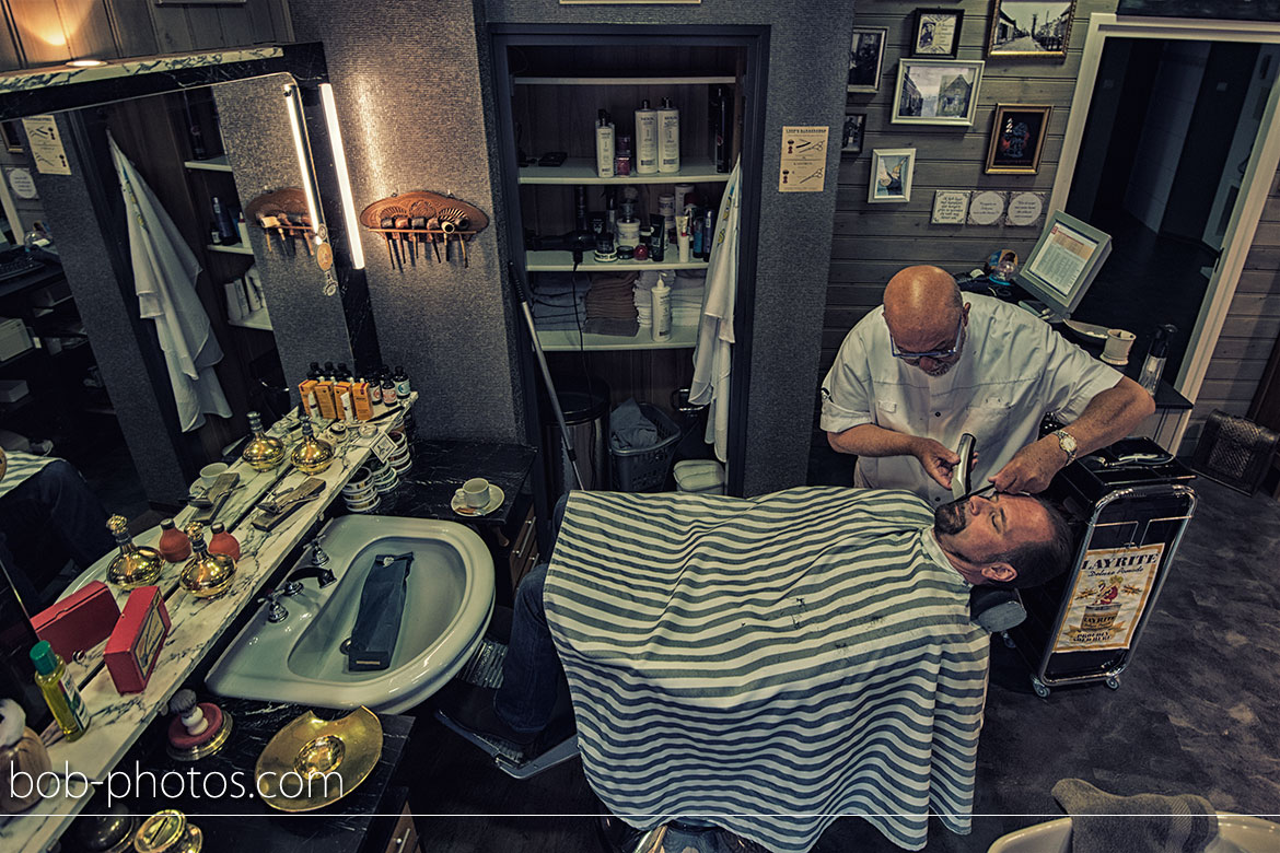 Voorbereidingen Bruidegom barbier