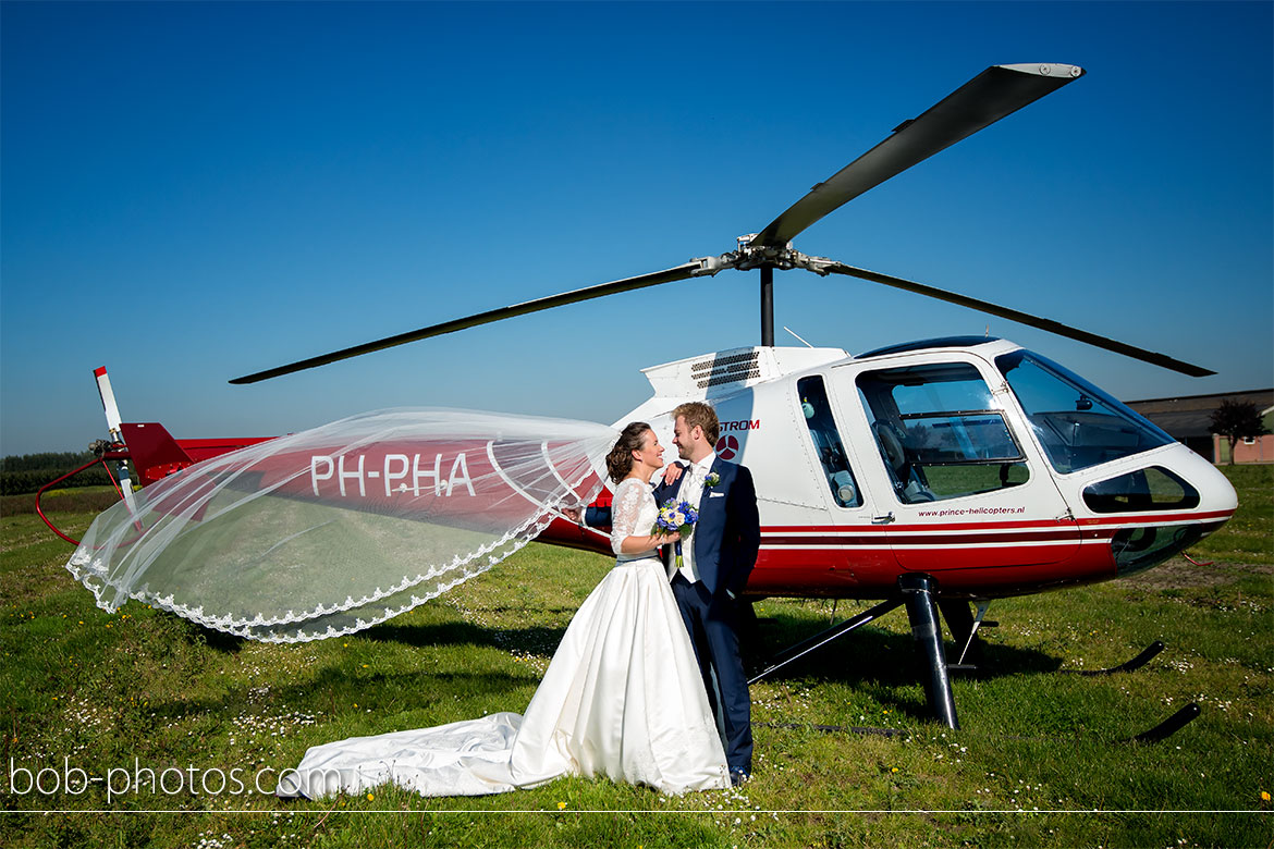 Enstrom 480 Helicopter Bruidsfotografie Bergen op Zoom Joost en Dieneke31