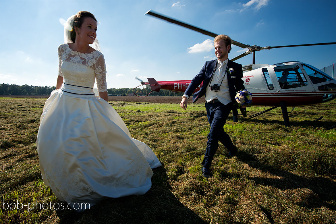 Enstrom 480 Helicopter Bruidsfotografie Bergen op Zoom Joost en Dieneke35