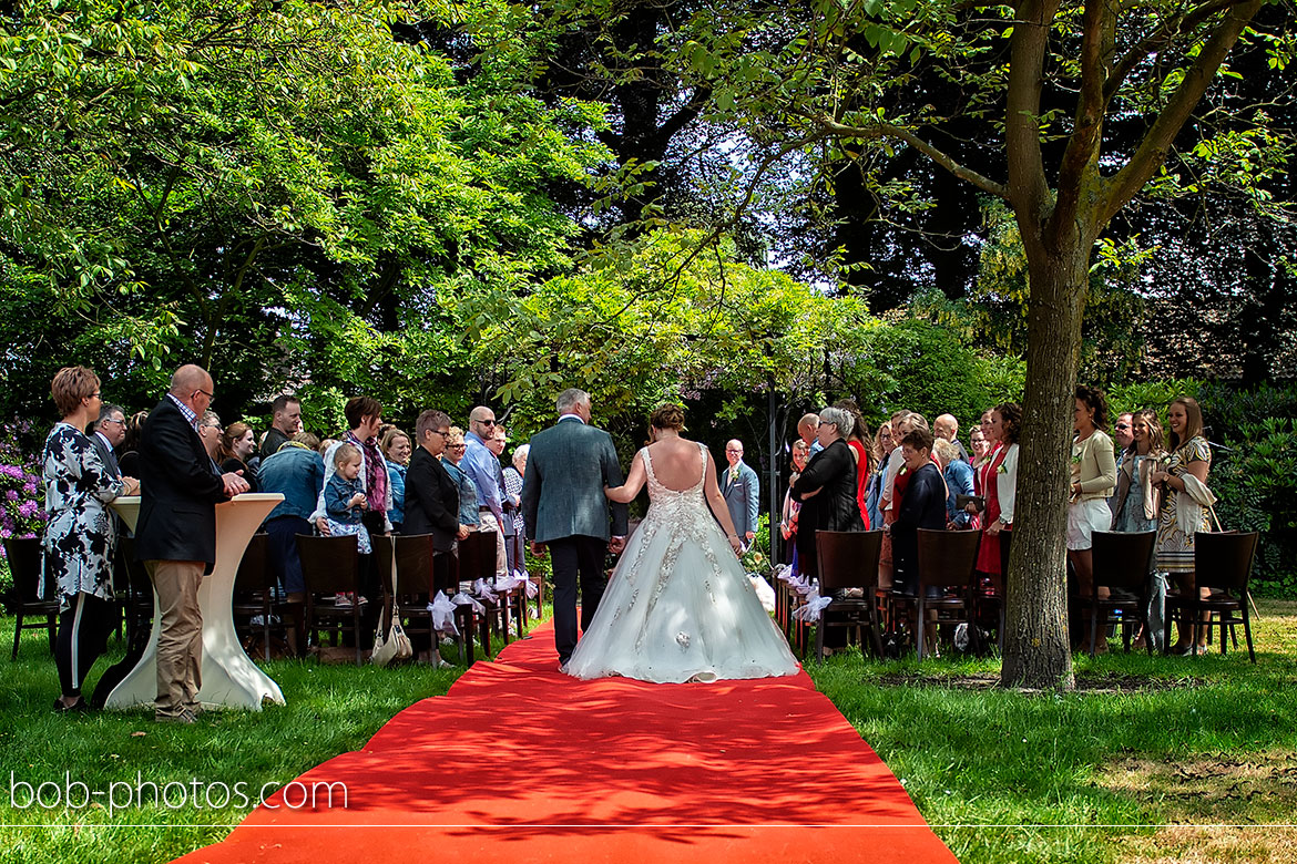 Buiten ceremonie Bruidsfotografie Schijf