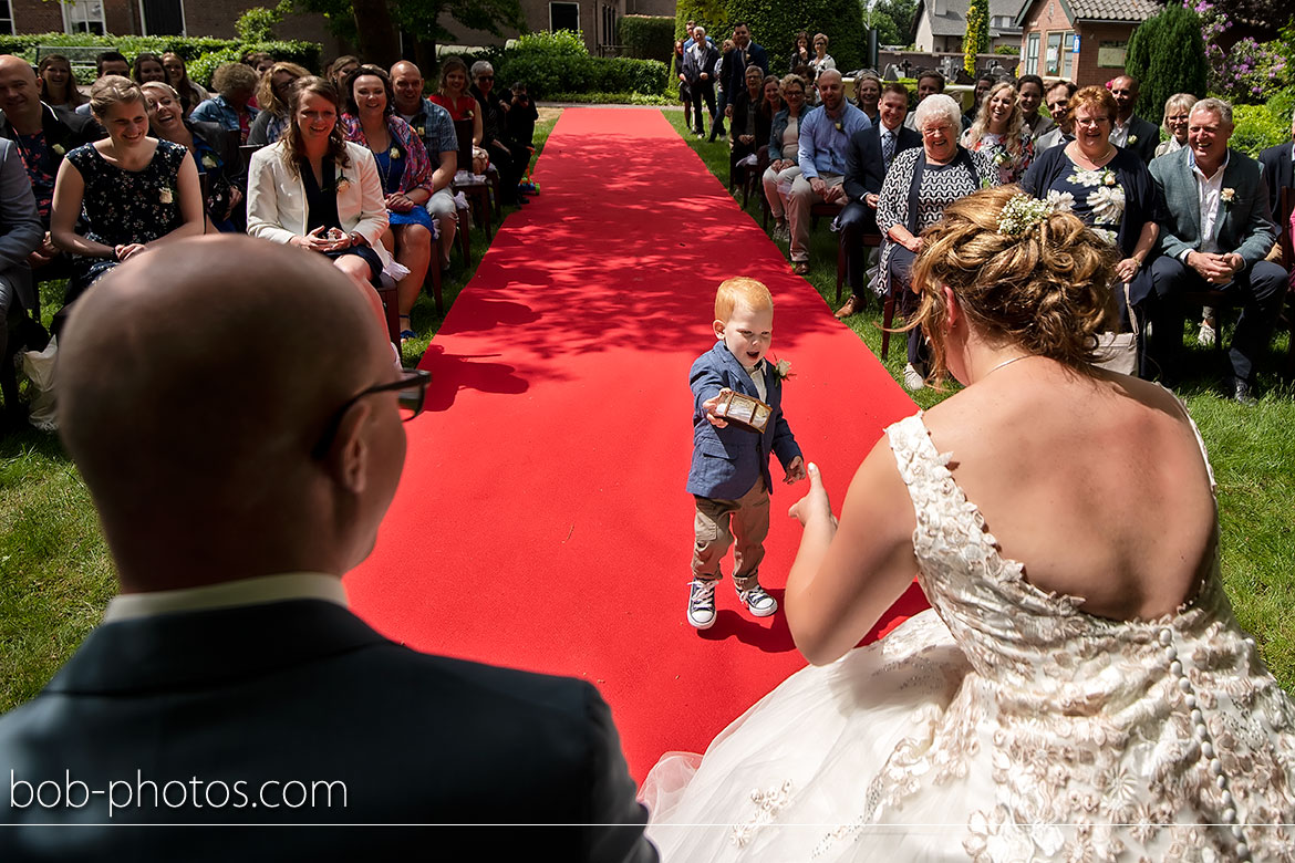 Ringdrager Bruidsfotografie Schijf